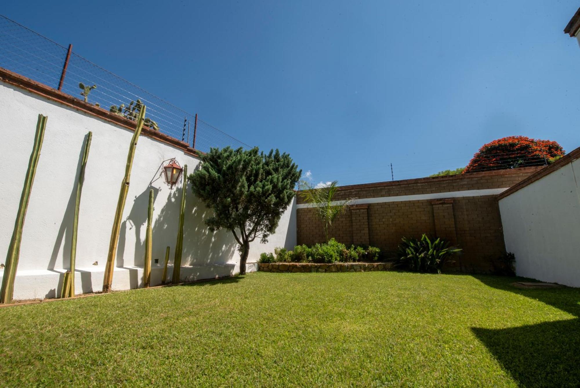 Villa Borghese Hotel Boutique - Adults Only Oaxaca Экстерьер фото